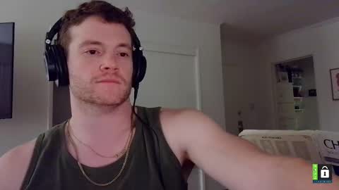 Snapshot of fairybae5 chatting on March 11, 6:21 am Travis online show from March 11, 6:21 am