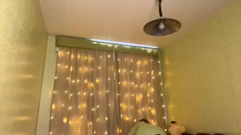 Ilona online show from December 20, 9:32 am