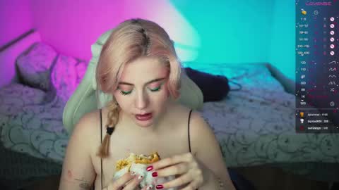 Snapshot of fairyvi chatting on March 12, 6:55 pm Vi online show from March 12, 6:55 pm