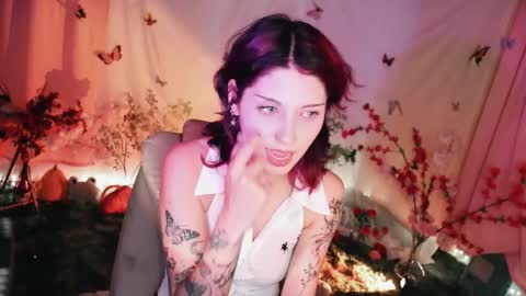 Snapshot of fairywhore chatting on May 14, 3:24 am Jackie Cosplayer online show from May 14, 3:24 am
