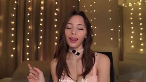 Kaori online show from December 4, 7:44 pm