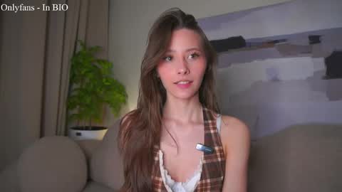 Kaori online show from April 16, 9:39 pm