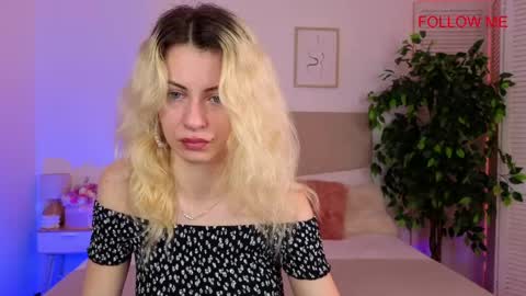 fallen_ange1l online show from May 26, 6:09 am
