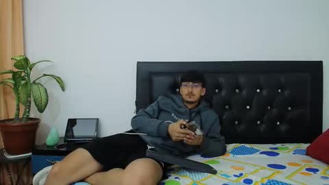 FallGays online show from February 18, 11:44 pm