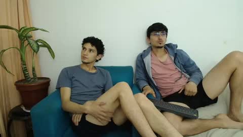 FallGays online show from April 9, 2:11 am