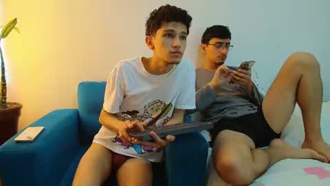 FallGays online show from July 17, 3:07 pm