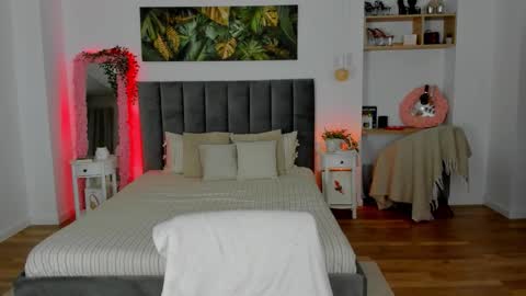 Jennifer online show from September 15, 1:27 am