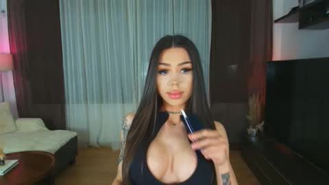 Jennifer online show from March 18, 10:57 pm