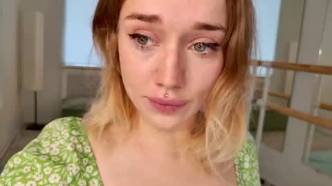 fancyamelia online show from July 9, 6:39 am