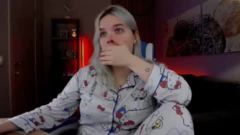 Bella online show from November 15, 11:07 am