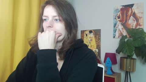 Nadine online show from November 4, 5:50 am