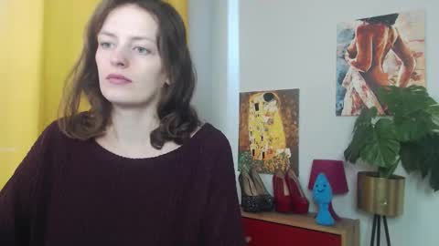 Nadine online show from November 8, 8:25 am