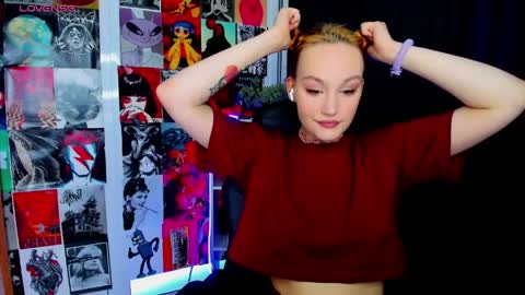 Snapshot of fane_stain chatting on March 25, 8:31 am Merida but you can call me Ida online show from March 25, 8:31 am