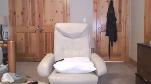 Snapshot of fanfriction chatting on October 31, 8:15 am Fan Friction online show from October 31, 8:15 am