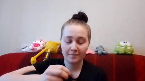 Sara online show from May 14, 2:13 pm