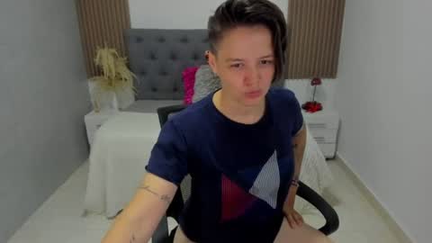 Snapshot of fanny_18 chatting on July 3, 9:10 pm FANNY online show from July 3, 9:10 pm