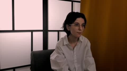 Snapshot of fannyharber chatting on December 2, 10:28 am Mia online show from December 2, 10:28 am