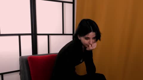 Snapshot of fannyharber chatting on December 3, 1:32 pm Mia online show from December 3, 1:32 pm