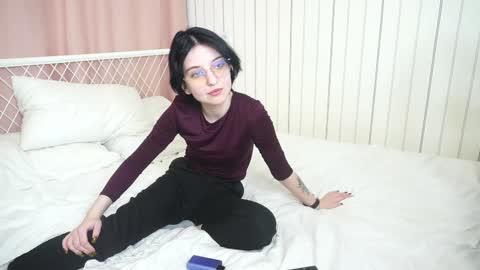 Snapshot of fannyharber chatting on December 9, 4:58 pm Mia online show from December 9, 4:58 pm