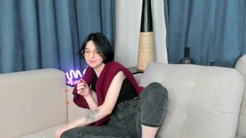 Snapshot of fannyharber chatting on December 12, 10:34 am Mia online show from December 12, 10:34 am