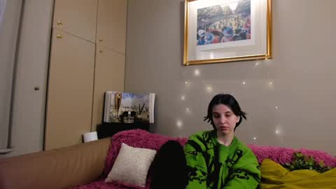 Snapshot of fannyharber chatting on December 14, 7:29 am Mia online show from December 14, 7:29 am