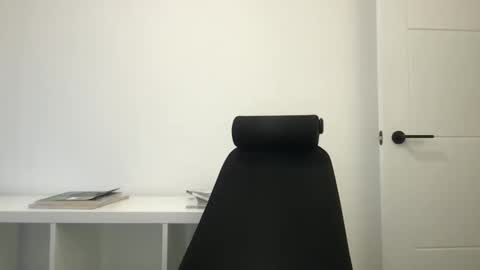 Snapshot of fantacyland chatting on December 20, 12:16 pm Alex online show from December 20, 12:16 pm