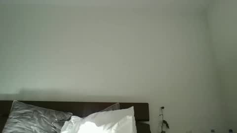 fantasycreampuff666 online show from May 6, 10:04 pm