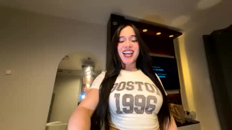 Snapshot of fantasyxbabe chatting on May 17, 4:47 pm AMANDA online show from May 17, 4:47 pm