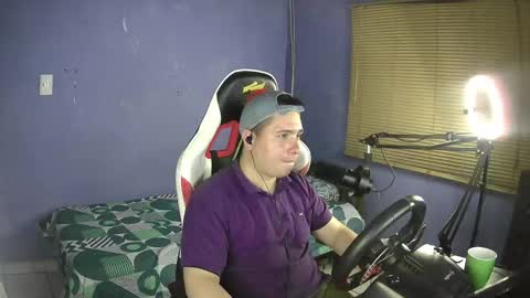 Snapshot of faon_ chatting on November 10, 4:44 am faon_ online show from November 10, 4:44 am