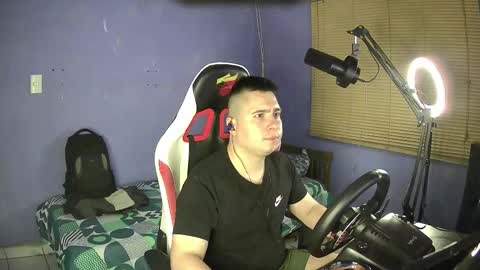 Snapshot of faon_ chatting on November 16, 5:13 am faon_ online show from November 16, 5:13 am