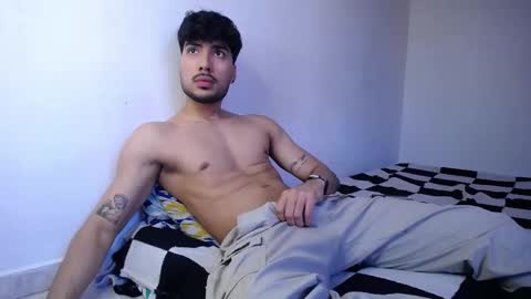 farid_24 online show from September 10, 9:37 pm