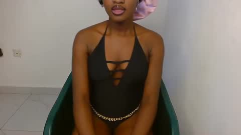 Snapshot of fariha_babyy chatting on May 6, 7:13 am Fariha online show from May 6, 7:13 am