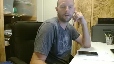 Snapshot of farmboy4720 chatting on February 14, 7:12 pm farmboy4720 online show from February 14, 7:12 pm