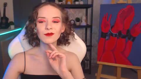 Fascinating   Eyes online show from November 20, 7:35 pm