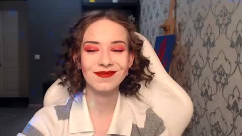 Fascinating   Eyes online show from June 17, 9:38 pm