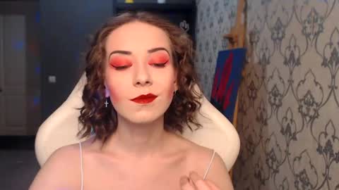Fascinating   Eyes online show from June 18, 8:24 pm