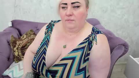 fashiona online show from March 9, 10:41 am