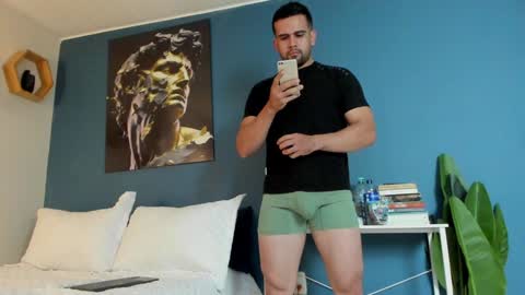 M A T  T E O online show from December 21, 8:21 pm