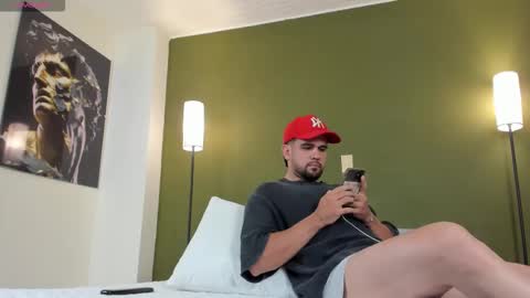 M A T  T E O online show from February 25, 7:12 pm