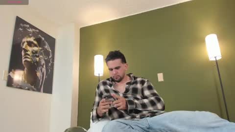 M A T  T E O online show from April 22, 7:15 pm