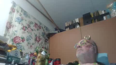 Fred. online show from May 16, 12:29 am