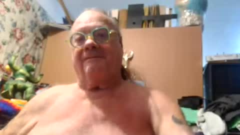 Fred. online show from July 12, 7:49 pm