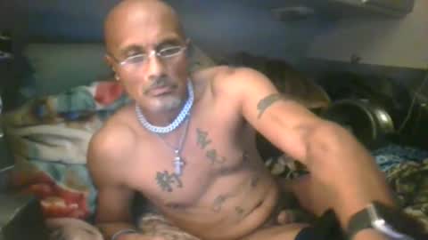 Snapshot of fatheragain8055 chatting on December 18, 2:17 am himthewholetime online show from December 18, 2:17 am