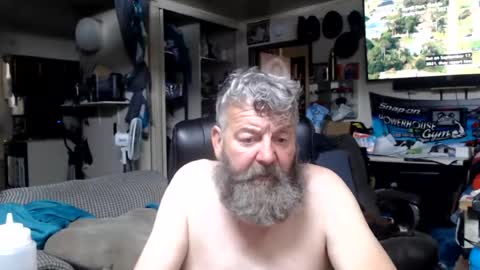 Snapshot of fatman01 chatting on July 7, 3:42 am Fatman01 online show from July 7, 3:42 am