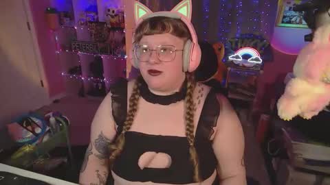 Snapshot of fatveronica chatting on February 6, 6:00 pm FatVeronica online show from February 6, 6:00 pm