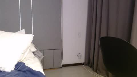 Snapshot of faustosaenz chatting on December 7, 4:53 am FAUSTO online show from December 7, 4:53 am