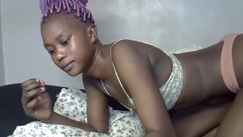 Snapshot of fauzia_byb chatting on February 24, 9:40 am fauzia_byb online show from February 24, 9:40 am