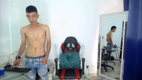 Favel Gomez online show from December 26, 3:42 pm