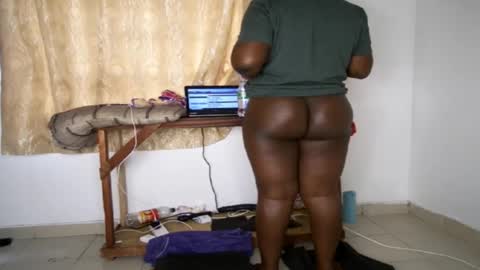 favgal online show from February 22, 6:46 am