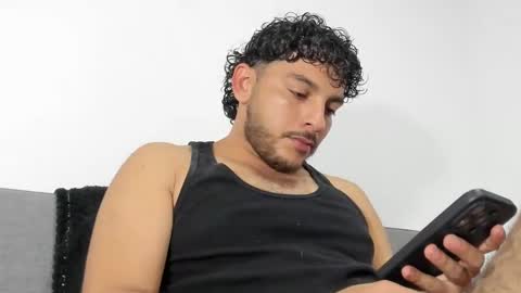 favid95 online show from December 20, 1:25 am